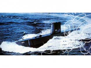 Lindberg maquette sous-marin 70884 USS Nautilus (SSN-571) 1/300