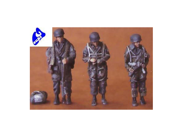 CMK figurine 48055 PARACHUTISES ALLEMANDS 1/48