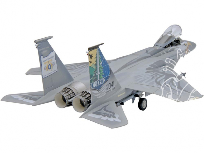 Revell US maquette avion 5870 McDonnell Douglas F-15C Eagle 1/48