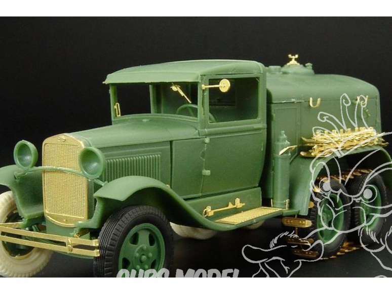 Hauler kit d'amelioration HLX48294 BZ-38 Refueller (GAZ-AAA) pour kit UM 1/48