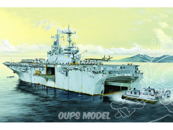 hobby boss maquette bateau 83403 USS Essex LHD-2 1/700