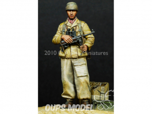 Alpine figurine 35103 Allemand DAK Fallschirjager 1/35