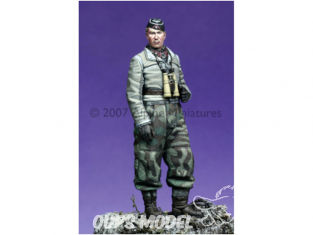 Alpine figurine 35036 Officier panzer en tenue d'hiver 1/35