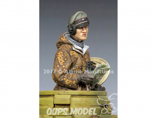 Alpine figurine 35238 WSS commandant de Panzer en tenue hivers 1/35