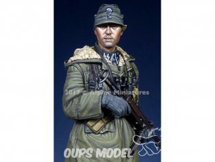 Alpine figurine 35235 Sous-officier WSS à Kharkov 1/35