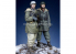 Alpine figurine 35237 Set Ensemble WSS a Kharkov (2 figurines) 1/35