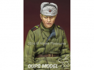 Alpine figurine 35215 Equipier de char russe WW2 1/35