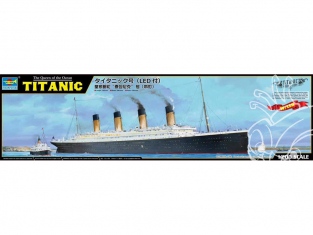 TRUMPETER maquette bateau 03719 Titanic avec jeu de lumière LED USB 1/200