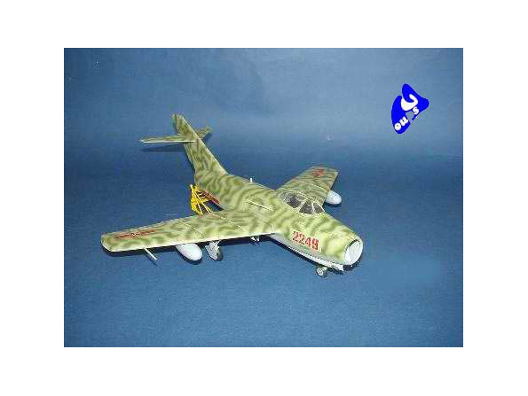 trumpeter maquette avion 02204 mig15 1/32