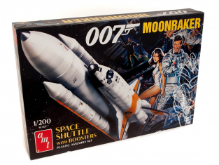 Amt maquette film 1208 Navette Moonraker avec Boosters James Bond 1/200