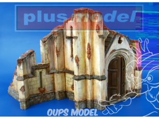 Plus Model 006 Eglise en ruine 1/35