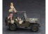 Hasegawa maquette voiture 52283 Jeep 1/4 tonne (équipé d&#039;une mitrailleuse M2 de calibre 50) avec figurine Blonde Girls 1/24