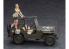 Hasegawa maquette voiture 52283 Jeep 1/4 tonne (équipé d&#039;une mitrailleuse M2 de calibre 50) avec figurine Blonde Girls 1/24