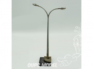 HD Models maquette HDM35037 Lampadaire de rue double 1/35