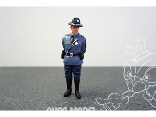 American Diorama figurine AD-16160 Policier d'état - Craig 1/24
