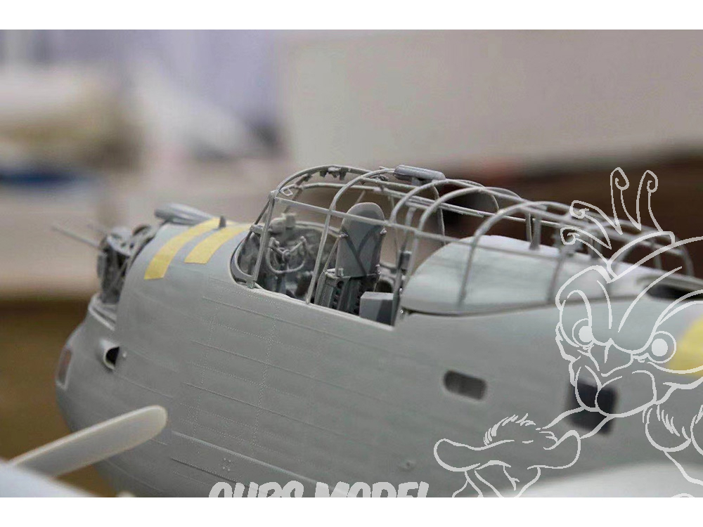 Nouveautés Maquettes Aviation - Page 2 Border-model-maquette-avion-bf-010-avro-lancaster-b-mkiiiii-avec-interieur-complet-132