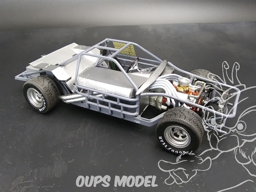 MPC 962M 1:25 Scale Plastic Model Kit – 1971 Chevy Monte Carlo Super Stocker 2T