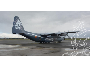 Zvezda maquette avion 7321 C-130H serie limitée Belge 50Th anniversaire 1/72