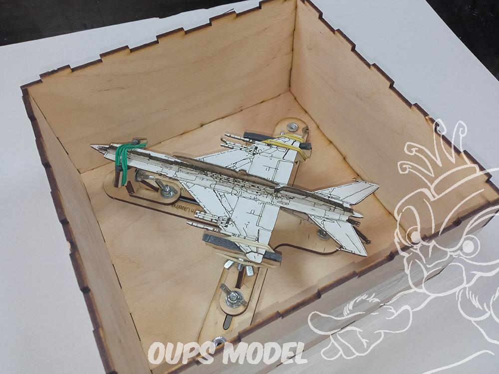 LMG Mini Building Berth 1:72 Scale – BB-17 Wooden Airplane Model Kit (Ukraine, 205x215 Mm)