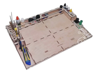 Laser Model Graver WO-05 Un poste de travail pour assembler des modèles A3.