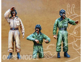 CMK figurine f35119 TANKISTES IRAKIENS 1/35