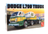 AMT maquette camion 1368 Camion Dodge L700 1966 avec remorque de course à plateau 1/25