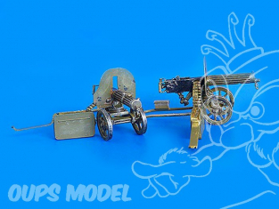 Plus Model 228 Machine gun Maxim 1/35