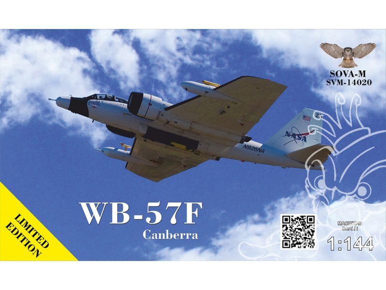 SOVA-M maquette avion 14020 Canberra WB-57F 1/144