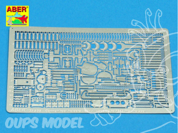 Aber 35A098 Paquetage standard Outils a main allemand 1943 1/35