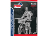 Dynamo models figurine 35096 Commando Français Kieffer en marche No.4 avec vélo 1/35