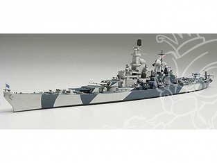 TAMIYA maquette bateau 31616 Cuirassé BB61 USS Ioawa 1/700