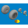 Eduard kit d'amelioration avion brassin 6481134 Roues Diamond tread P-40N Eduard 1/48