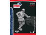 Dynamo models figurine 35126 Tankiste Français 1940 lisant une carte No.2 1/35
