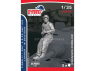 Dynamo models figurine 35149 Tankiste Tigre II Chargeur "300" 3.S.PZ.ABT 503 - W. Deutsch 1/35
