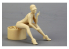 Hobby figurine HD03-0582 Jolie dame assise avec outils 1/24