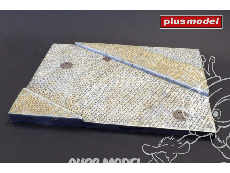 Plus Model 620 Socle d'exposition Rue pavée avec trottoir 1/35