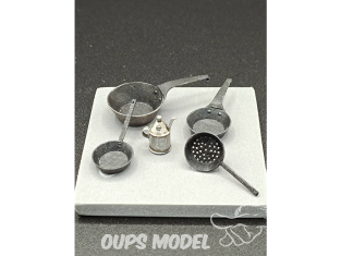 VG DioMODELS VG64018 Ensemble de poêles à frire et distributeur d'huile 1/35