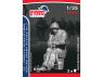 Dynamo models figurine 35200 Fantassin Français 1940 Derrière les buissons ennemis No.2 1/35