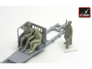 Armory Models figurine F7209 "Dans la cabine" Equipage Soviétique Officier et conducteurs WWII 3 figurines 1/72