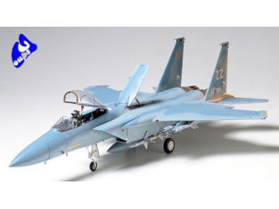 Tamiya maquette avion 60304 McDonnell Douglas F-15C Eagle 1/32