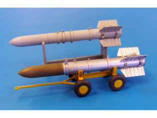 Plus Model AL4030 Missiles Long US Tiny Tim 1/35