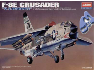 Academy maquettes avion 1615 F-8E CRUSADER 1/72