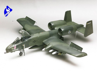 Revell US maquette avion 5521 A-10 Warthog 1/48