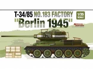 Academy maquettes militaire 13295 T-34/85 N°183 Berlin 1945 1/35