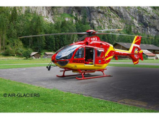 Revell maquette helicoptére 04986 Airbus Helicopters EC135 AIR-GLACIERS 1/72