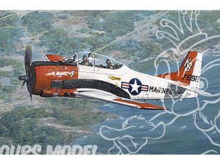 Roden maquette avion 441 NORTH AMERICAN T-28B TROJAN 1/48