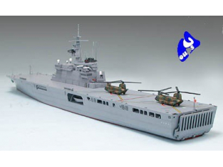 TAMIYA maquette bateau 31003 JMSDF Defense Ship LST-4001 Ohsumi