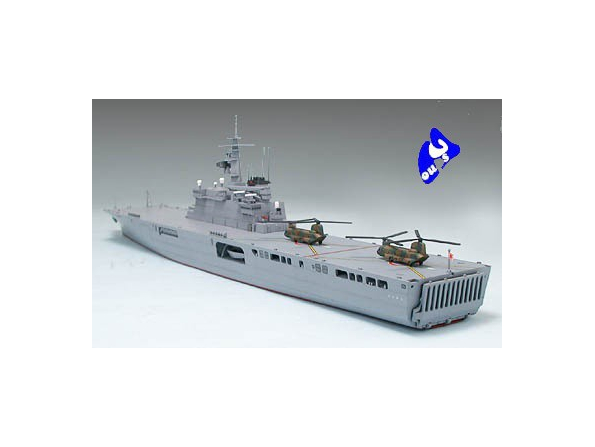 TAMIYA maquette bateau 31003 JMSDF Defense Ship LST-4001 Ohsumi