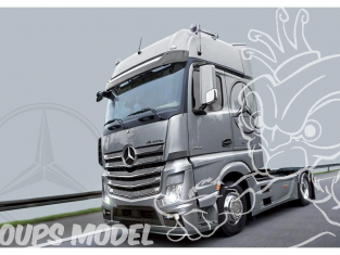 Italeri maquette camion 3905 Mercedes Benz Actros MP4 Gigaspace 1/24